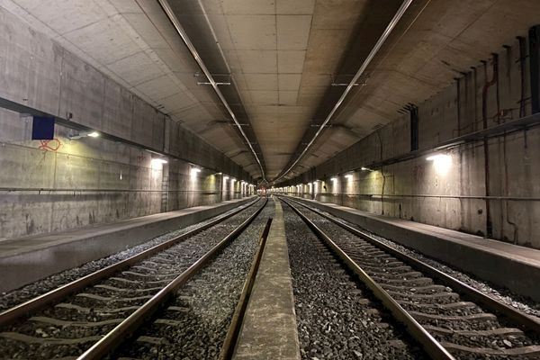 cases-_-schipholtunnel